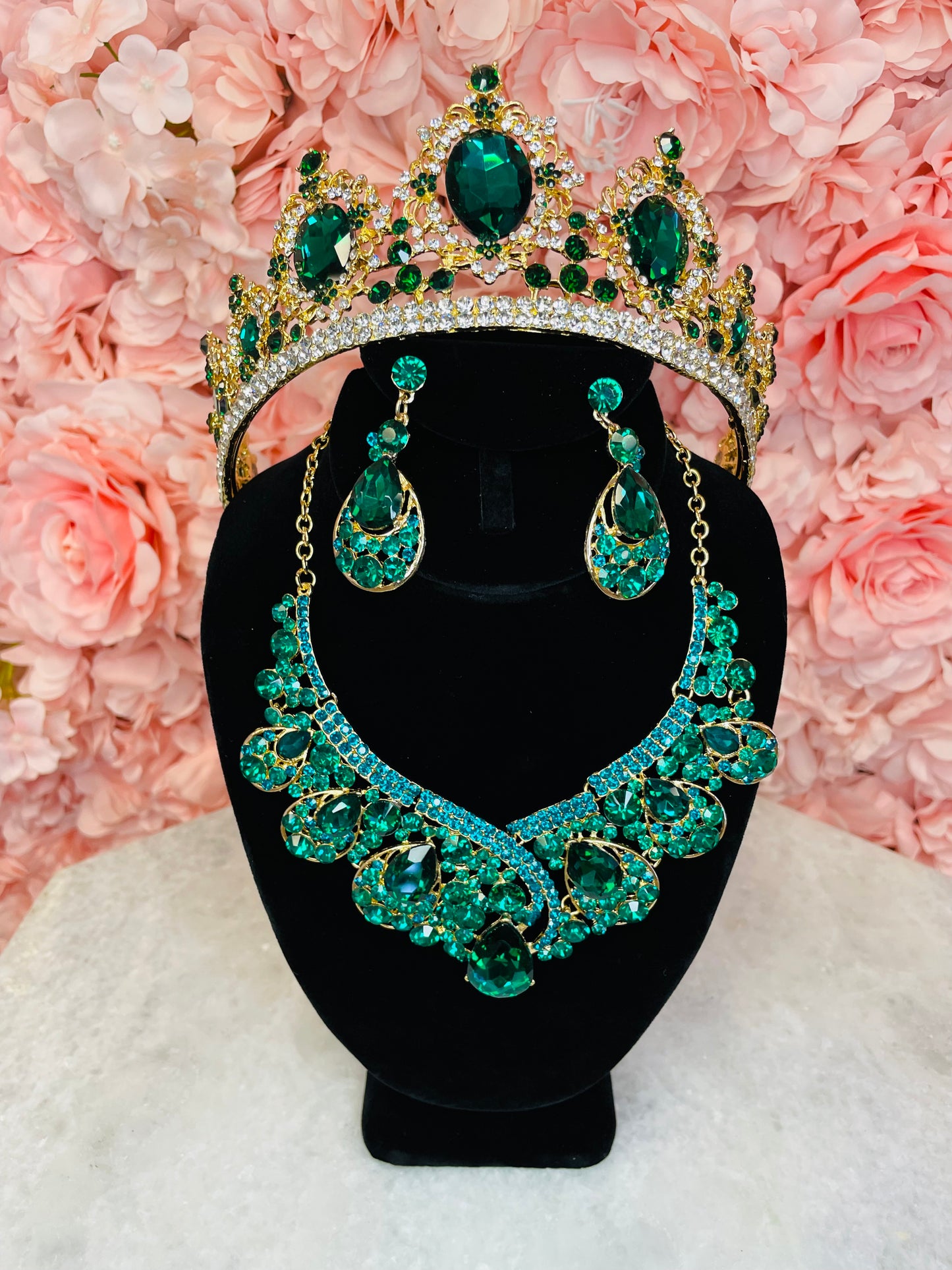 RGS5 Gold with Emerald Green Crown, Necklace and Earring Set